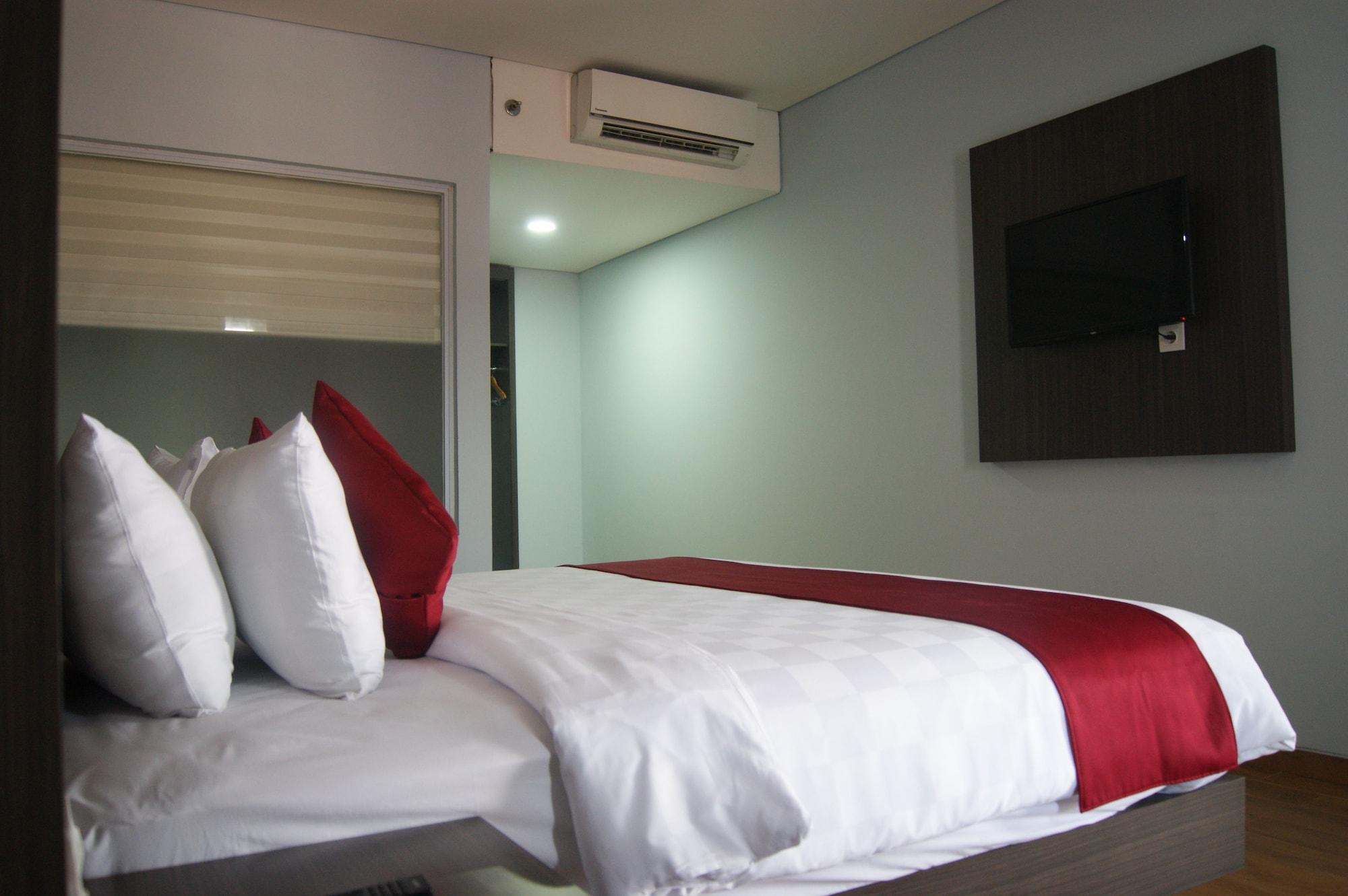 Merapi Merbabu Hotels Bekasi Luaran gambar