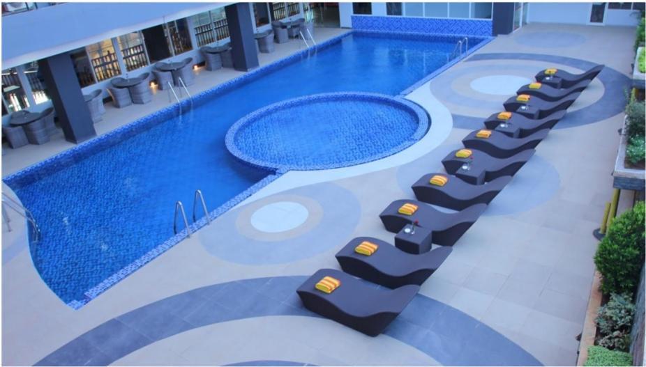 Merapi Merbabu Hotels Bekasi Luaran gambar