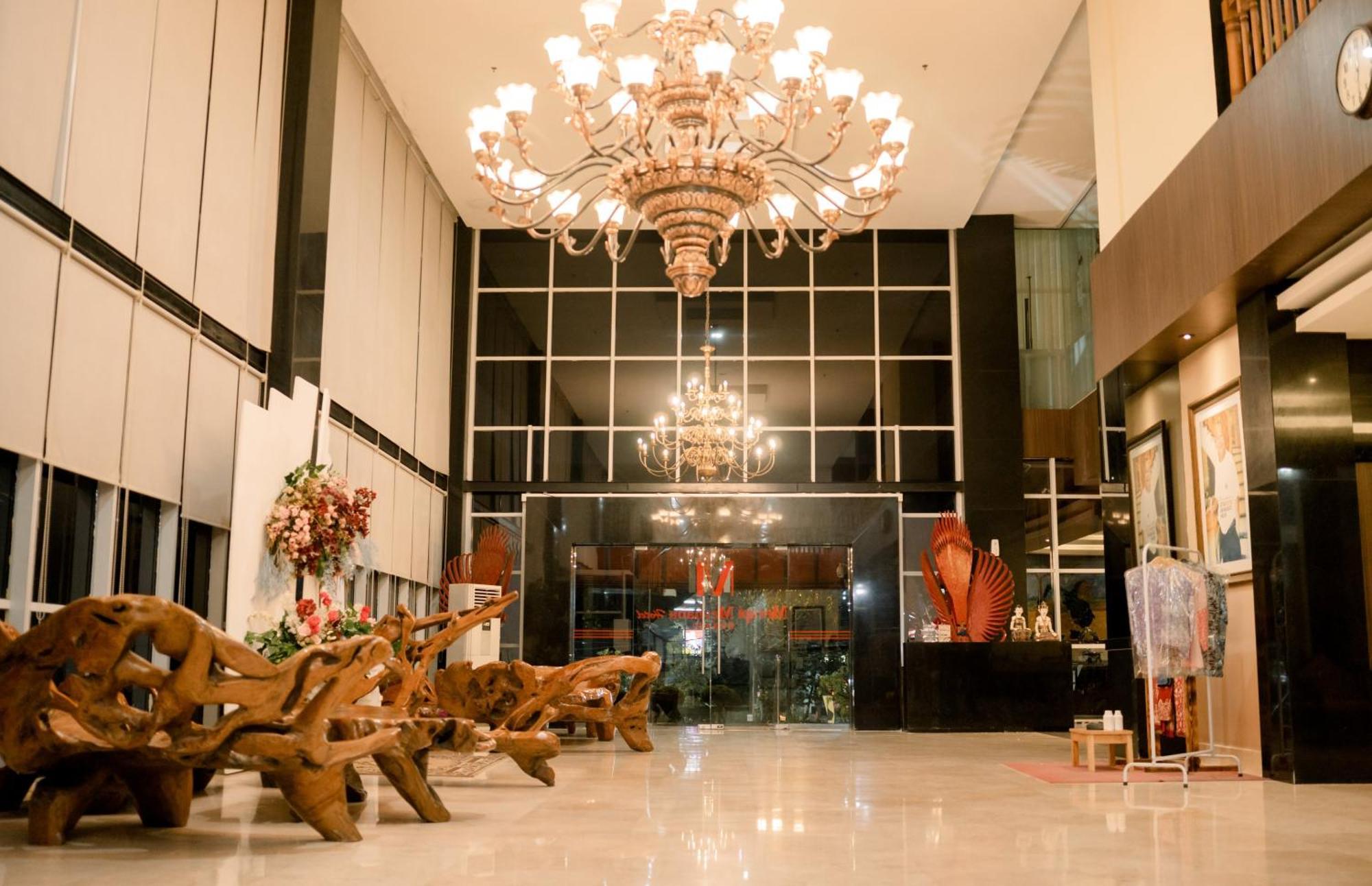 Merapi Merbabu Hotels Bekasi Luaran gambar